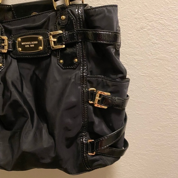 Michael Kors Gansevoort tote - Picture 9 of 16